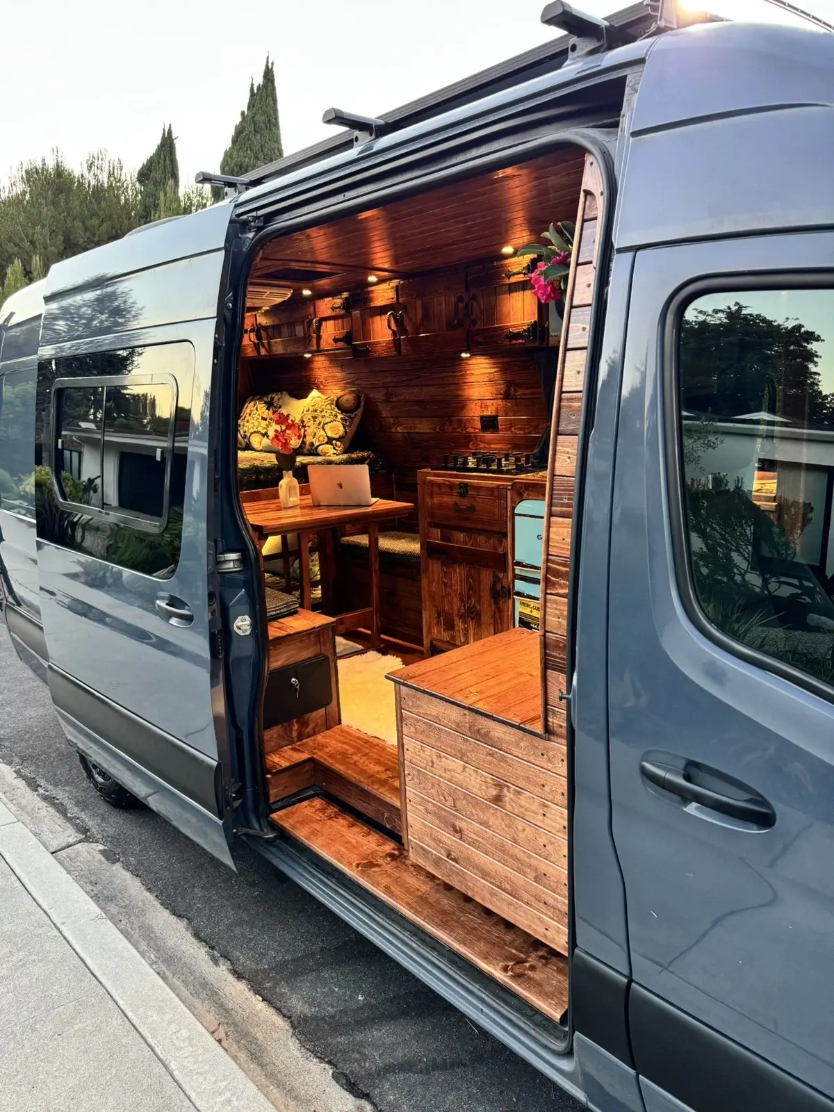 2019 Mercedes-Benz Sprinter 2500 Crew Van