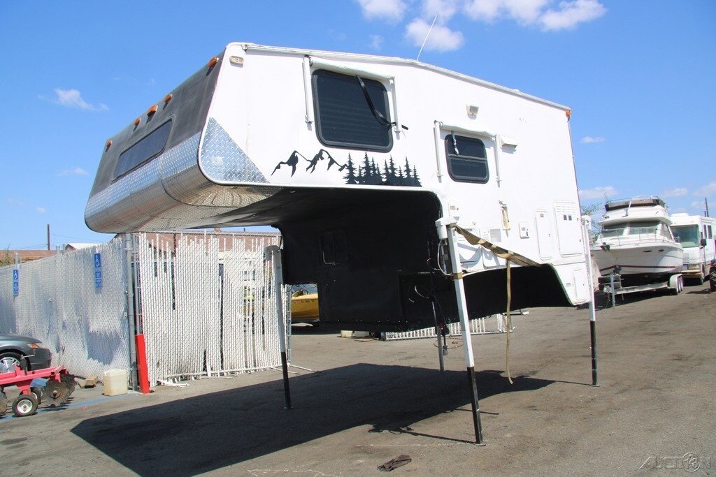 2002 Arctic Truck Camper Pop Up Truck Camper