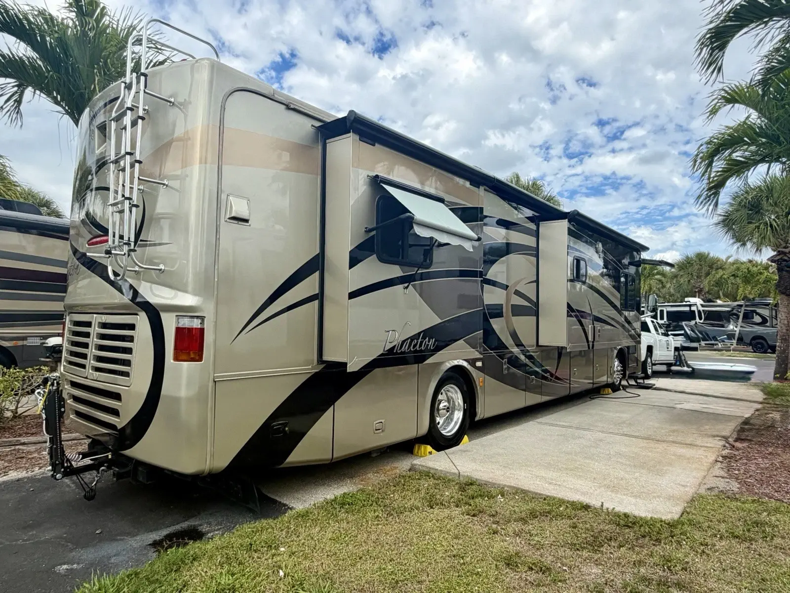 2007 Tiffin PHAETON 40QSH Class A