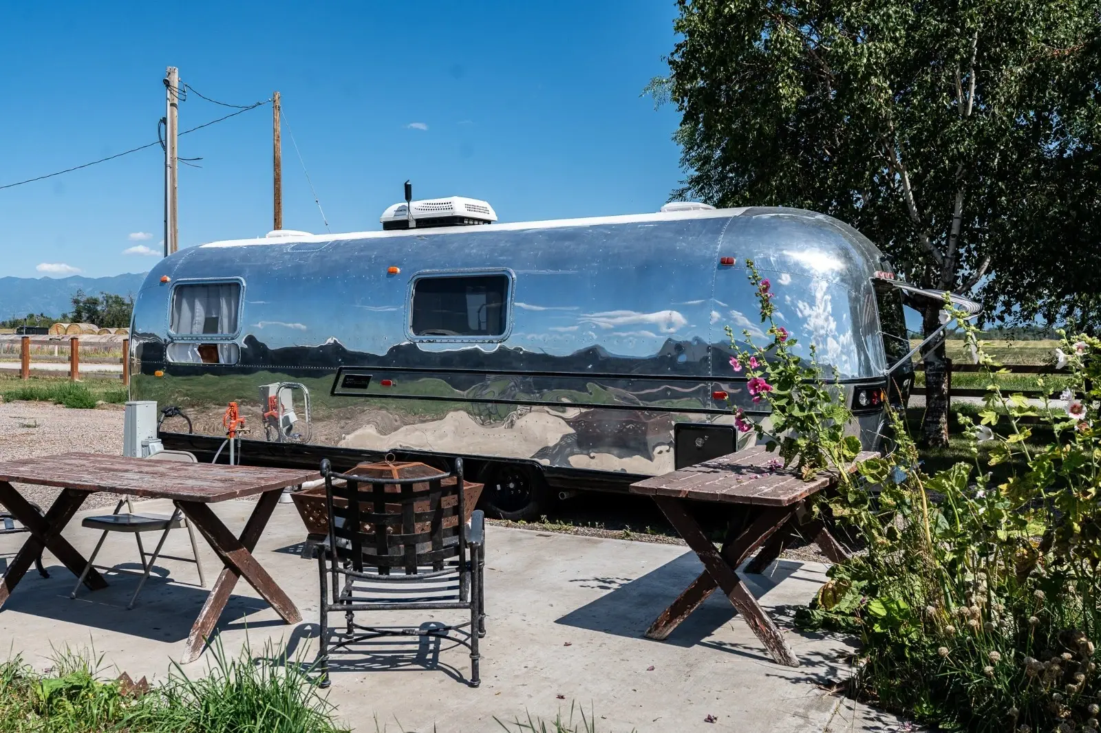 1969 Airstream International Land Yacht Ambassador