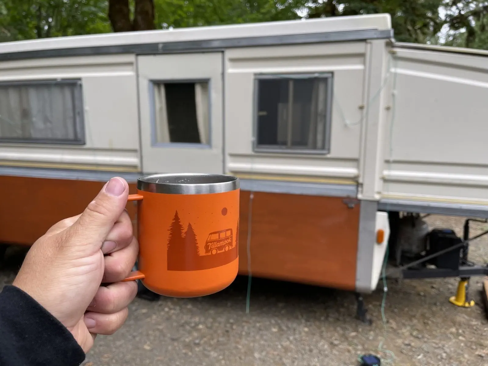 1975 Apache Hard Sided Pop Up