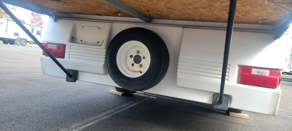 1994 Fleetwood Pioneer Fifth Wheel