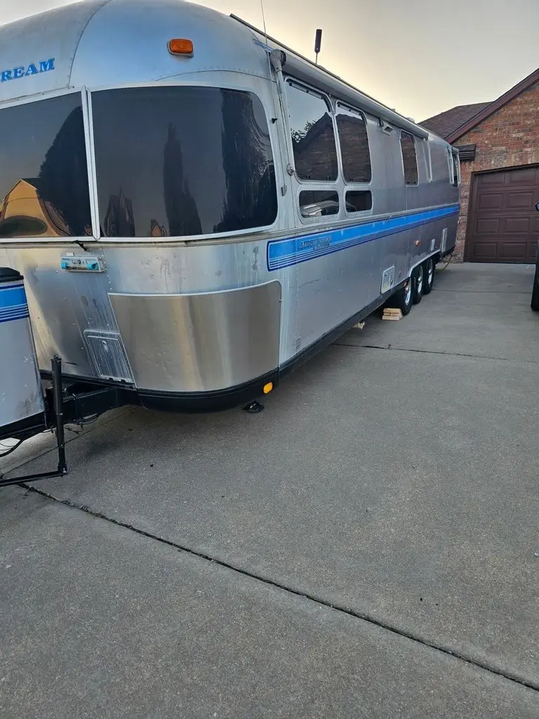 1998 Airstream Excella Travel Trailer