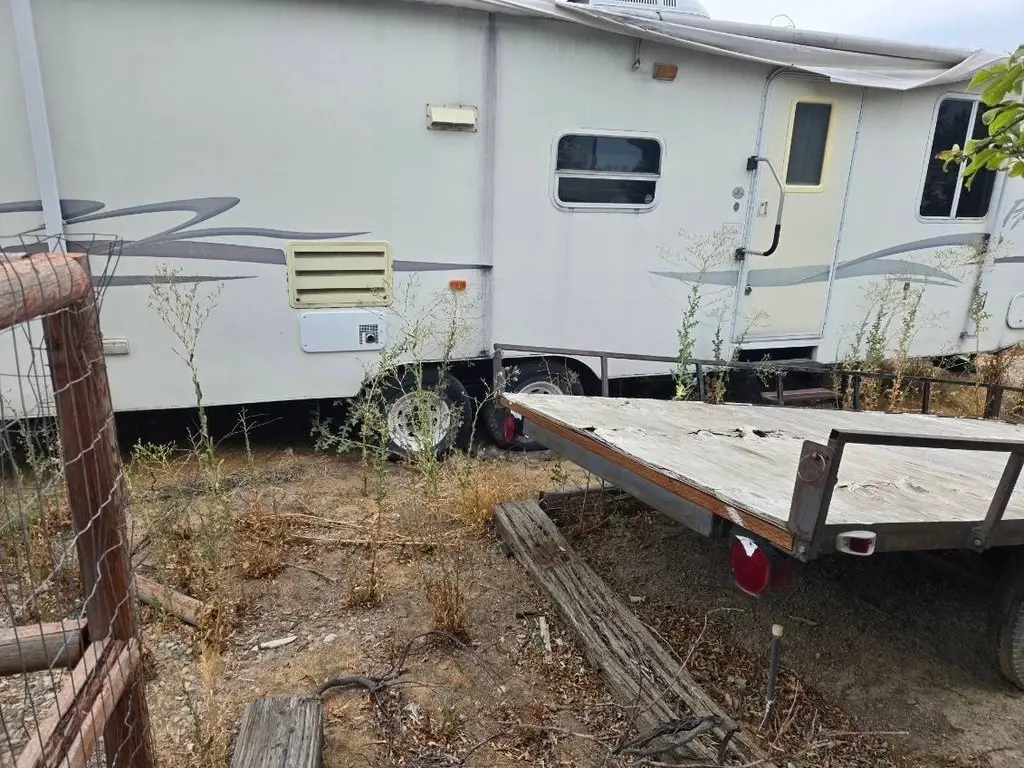 1999 Fleetwood Prowler Travel Trailer