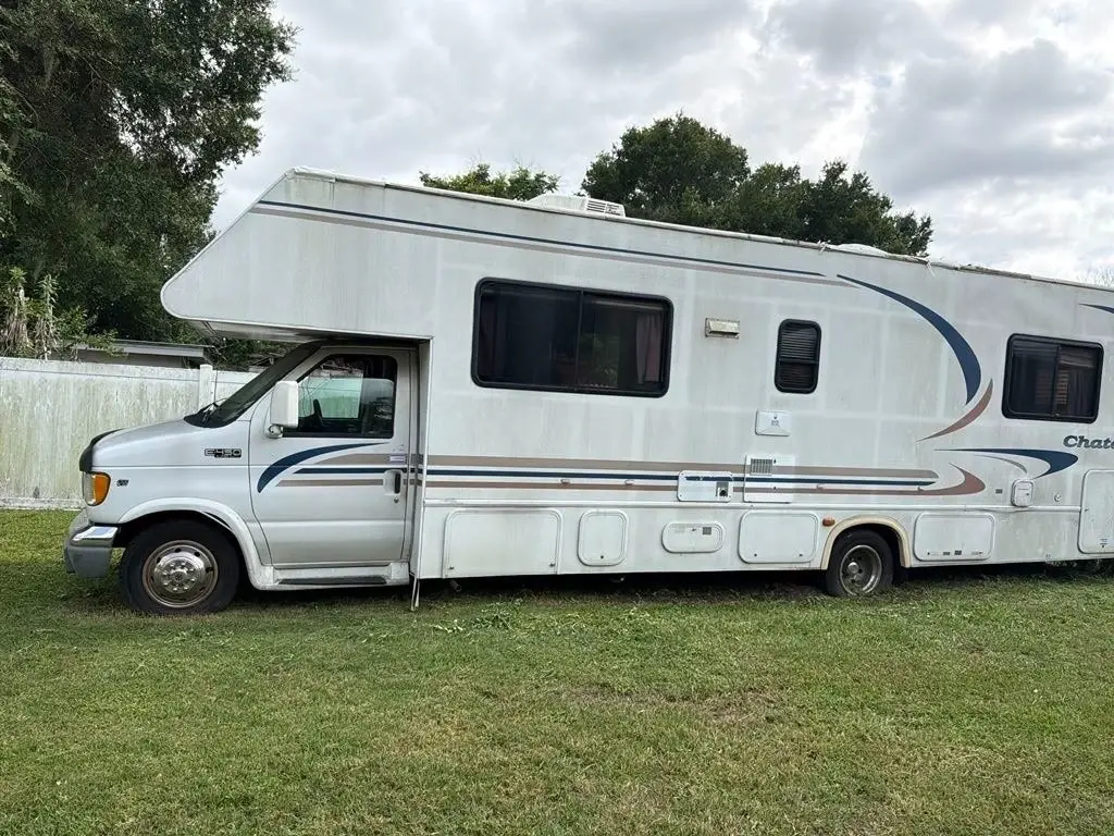 1999 Four Winds Chateau Motorized Class C