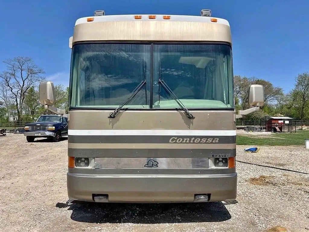 2000 Beaver Contessa Motorized Class A