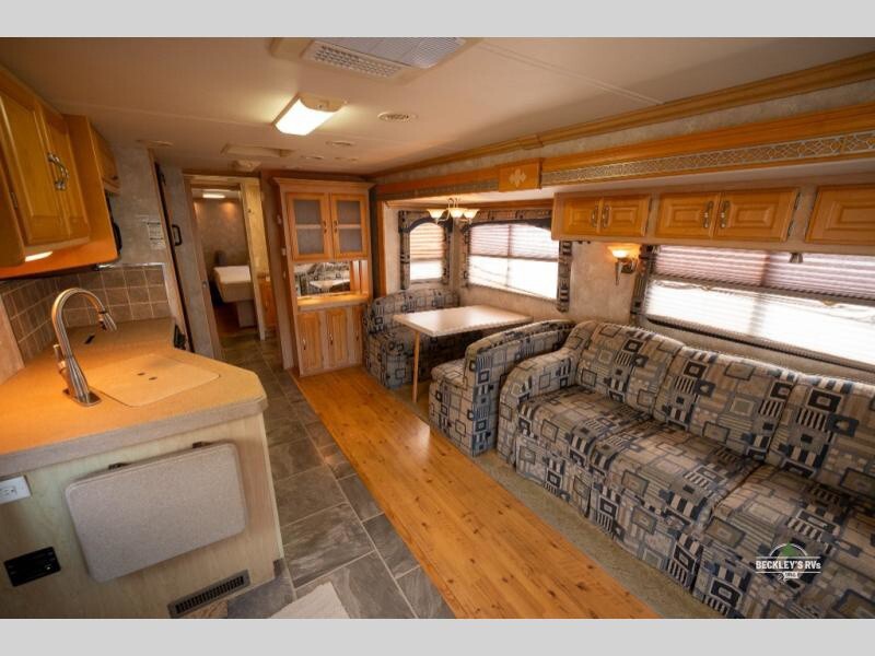 2004 Coachmen Santara Motorized Class A