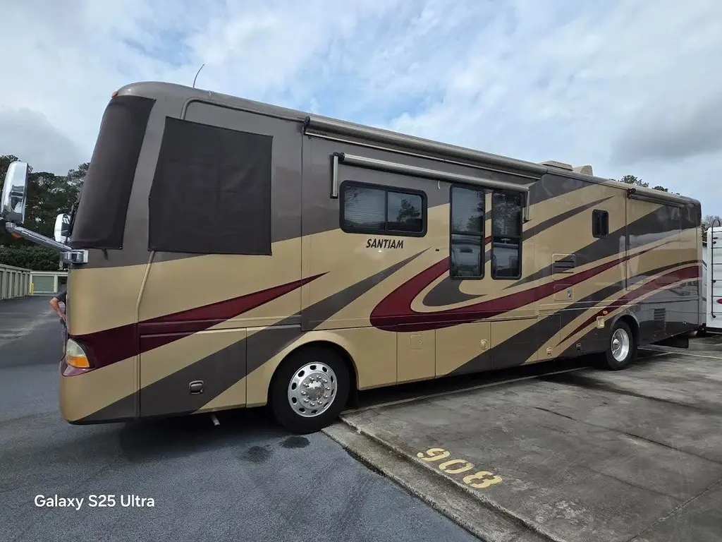 2005 Beaver Santiam Motorized Class A