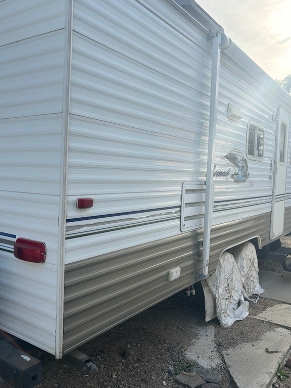 2005 Skyline Nomad Travel Trailer