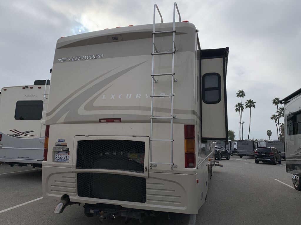 2006 Fleetwood EXCURSION