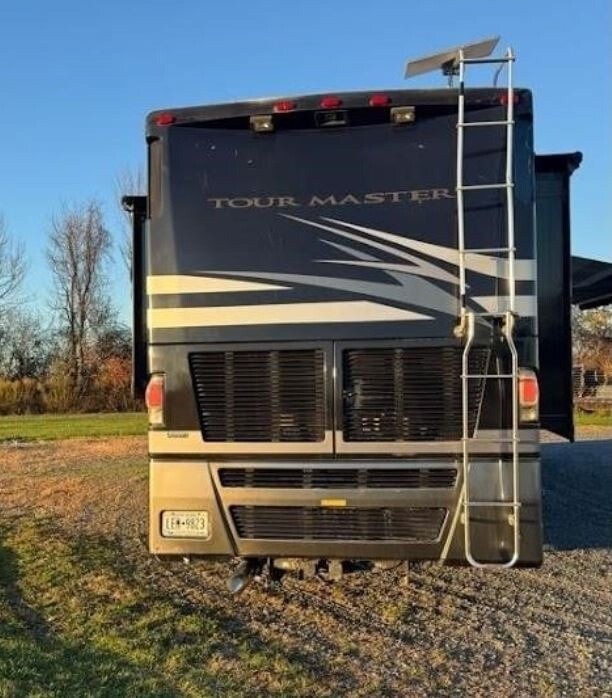2006 Gulf Stream Tourmaster 40A Motorized Class A