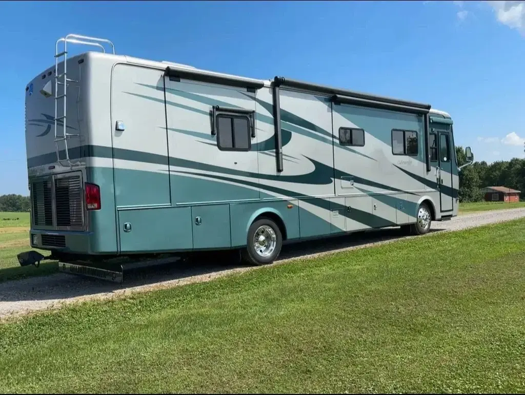 2006 Holiday Rambler Ambassador Class A Motorhome