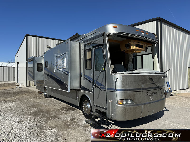 2006 Silver Roadmaster Rail Monocoque Cayman --