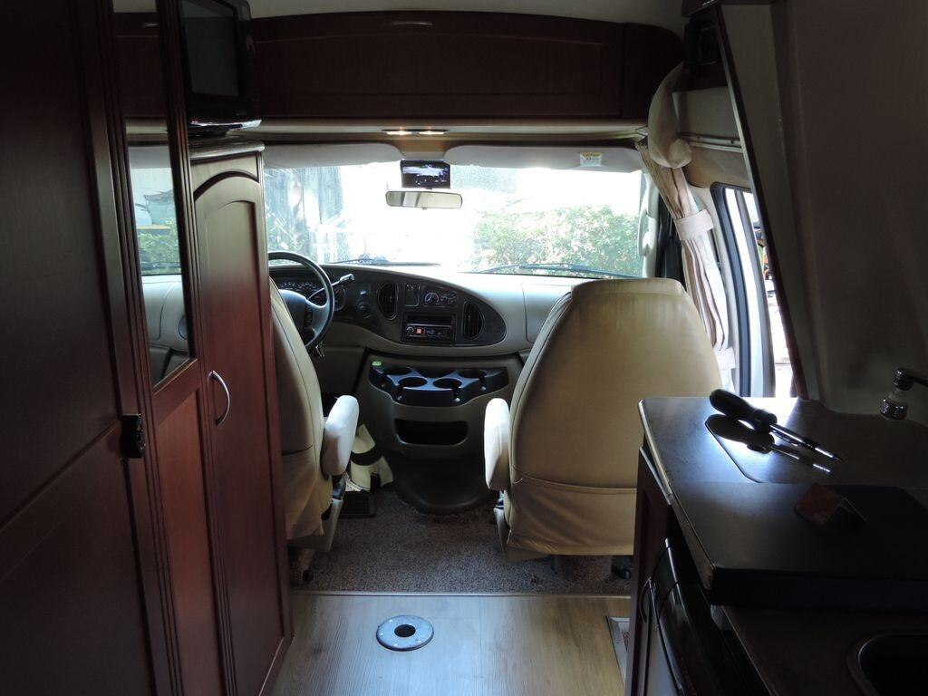 2008 Pleasure-Way Excel Class B Motorhome