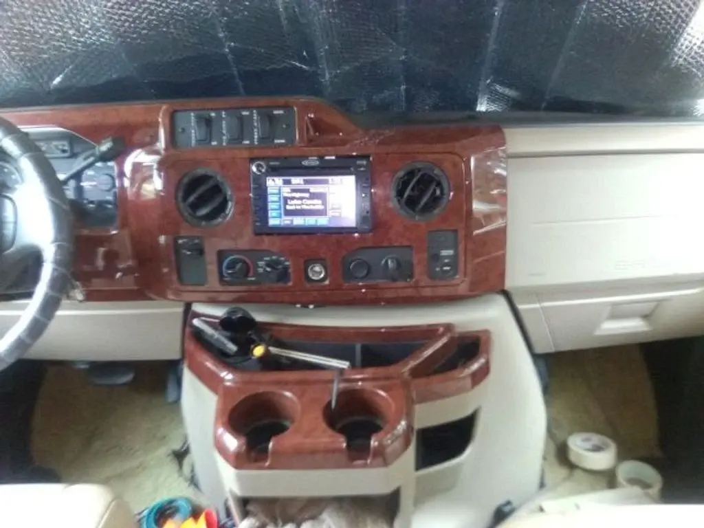 2010 Itasca Cambria Class C Motorhome