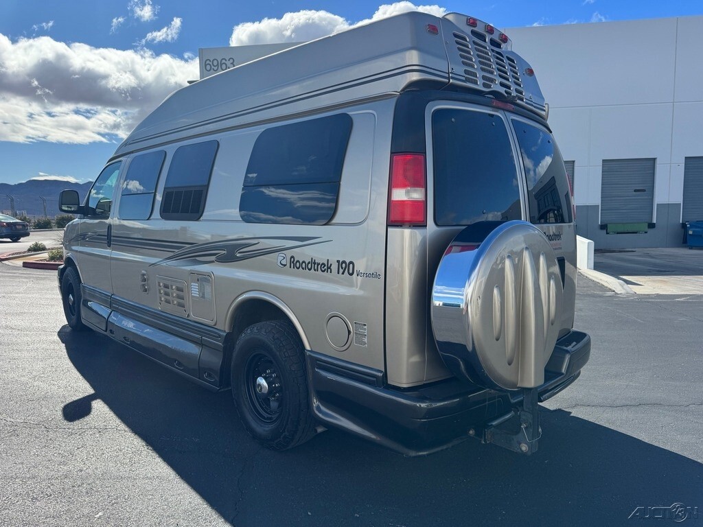 2010 Roadtrek 190 Versatile Motorized Class B