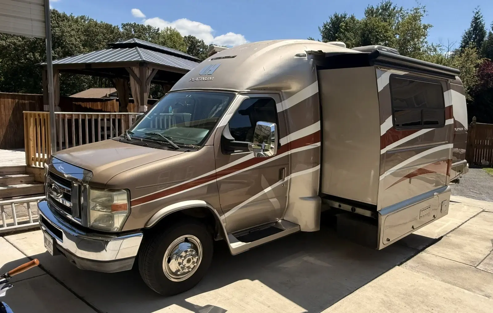 2011 Coach House Platinum 261 XL