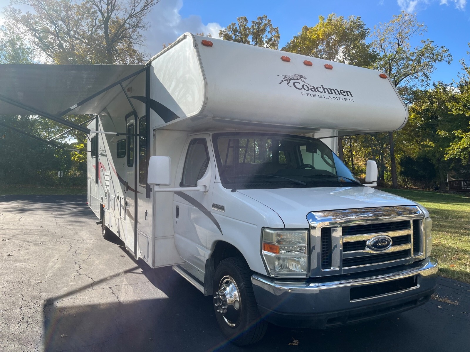 2011 Coachmen motorhome