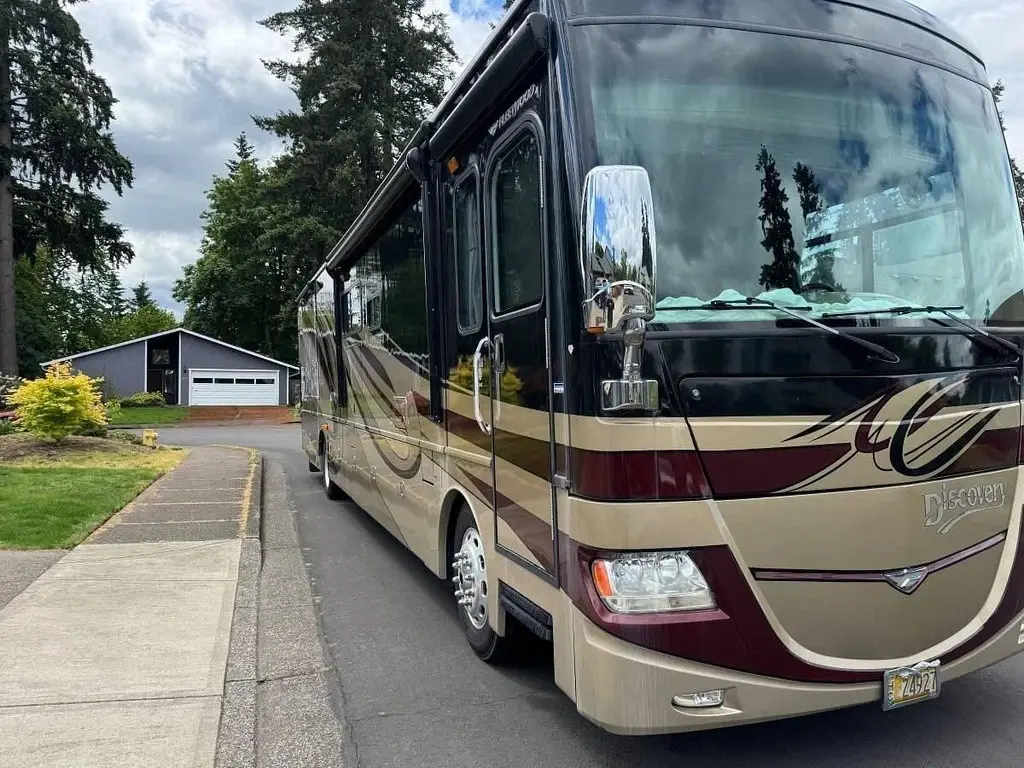 2012 Fleetwood Discovery Motorized Class A