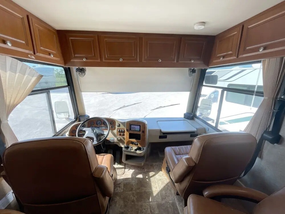 2013 Thor Motor Coach Palazzo Motorized Class A