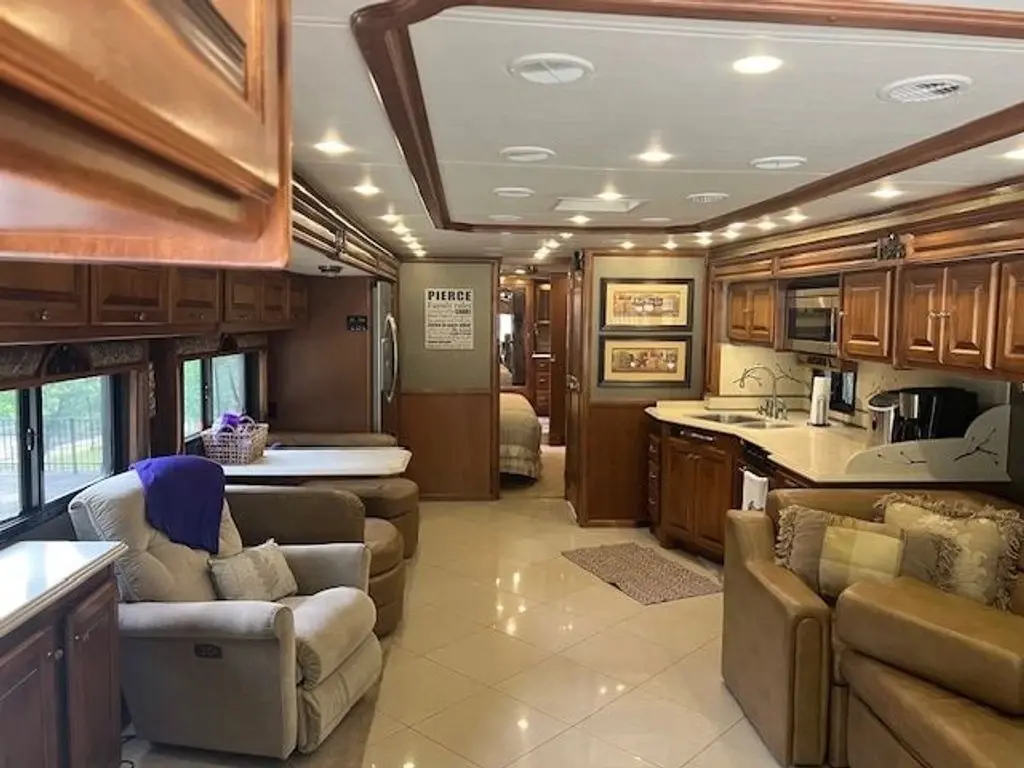 2013 Tiffin Motorhomes Phaeton Motorized Class A