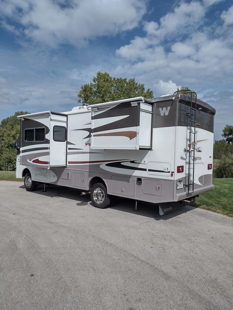 2013 Winnebago Vista Class A Motorhome
