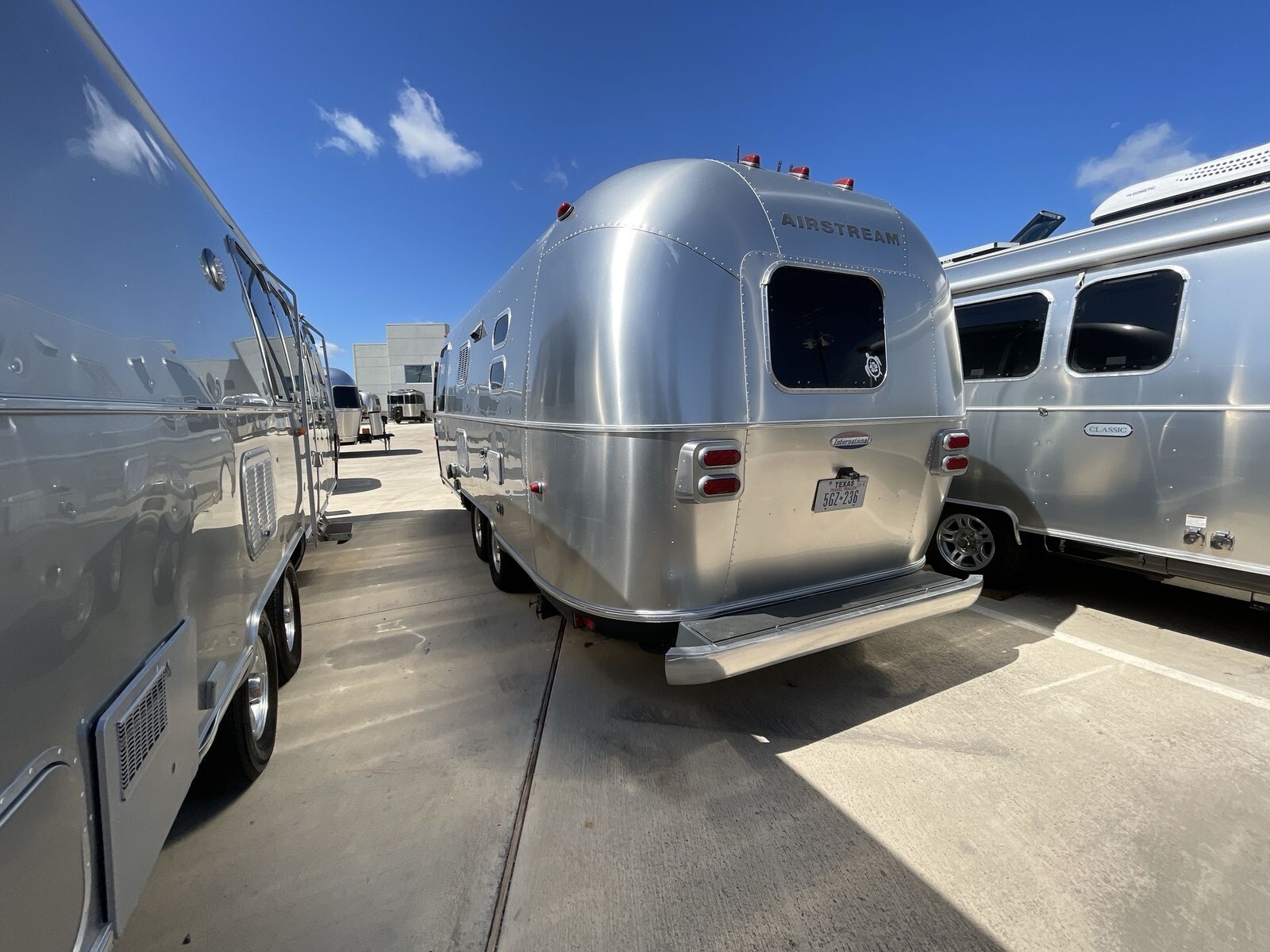 2014 Airstream International Signature