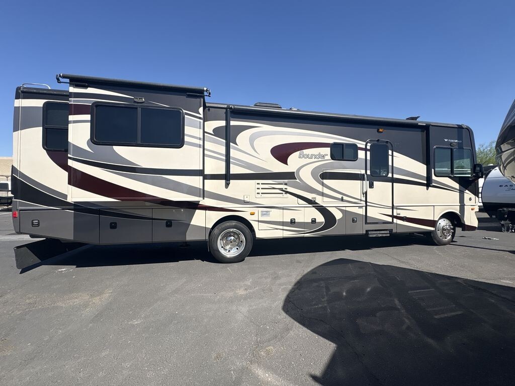 2014 Fleetwood Bounder
