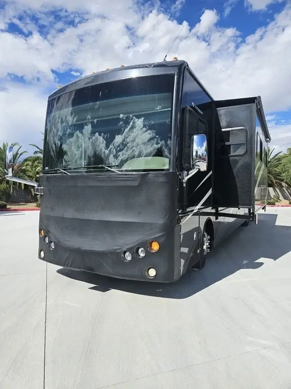2014 Fleetwood Expedition Motorized Class A