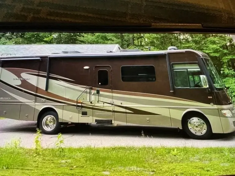 2014 Itasca Suncruiser Motorized Class A