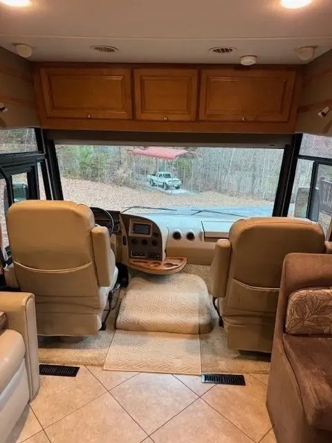 2014 Winnebago Adventurer Motorized Class A