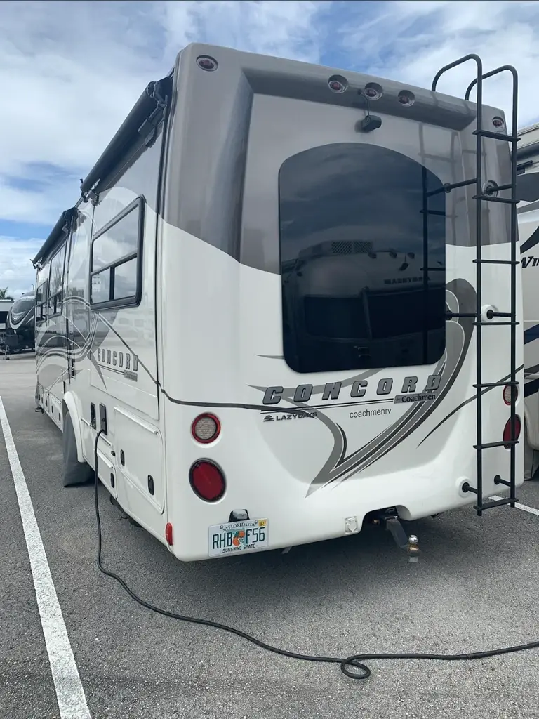 2015 Coachmen Concord Class C Motorhome