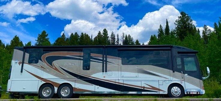 2015 Winnebago Tour Motorized Class A