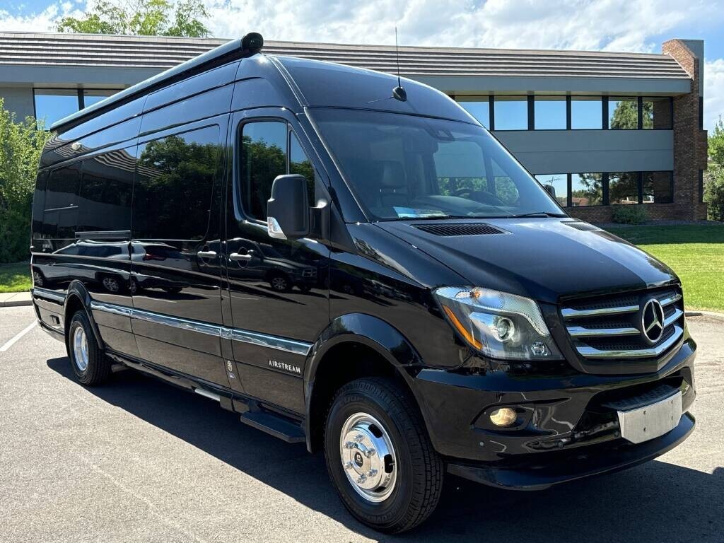 2016 Airstream INTERSTATE GRAND TOUR EXT