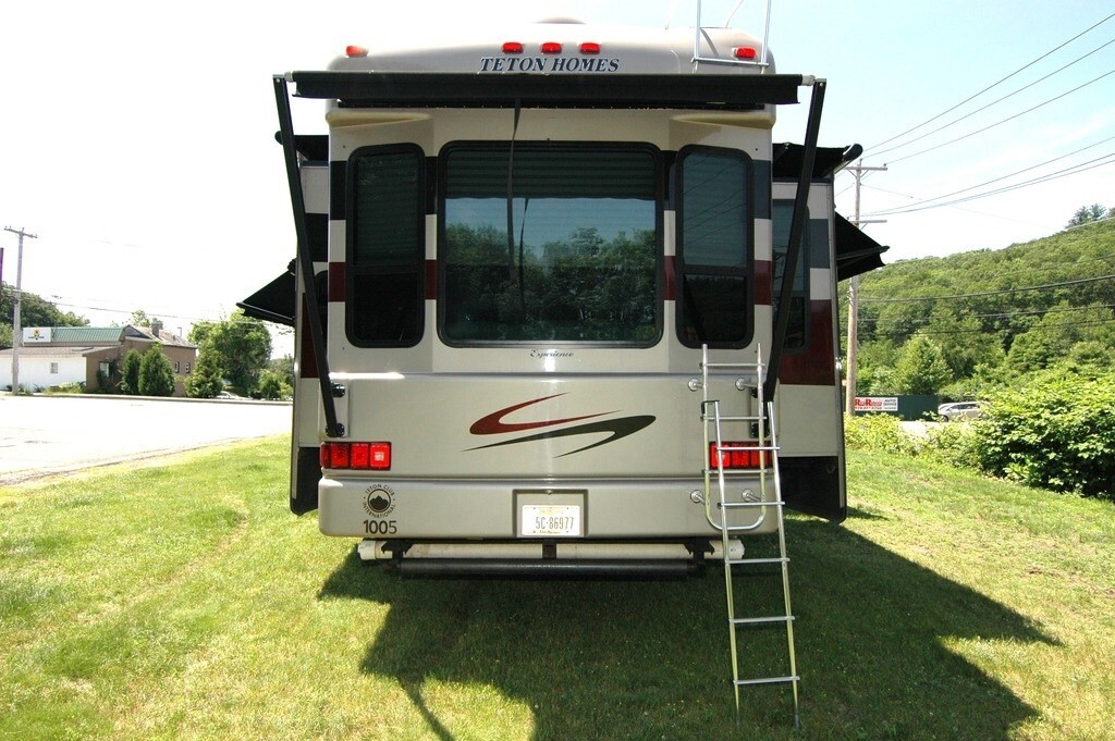 2016 Teton Liberty Fifth Wheel
