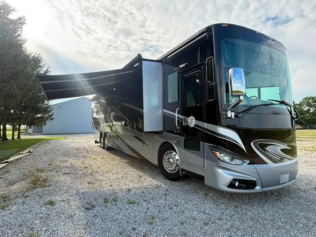 2016 Tiffin Motorhomes Phaeton Motorized Class A