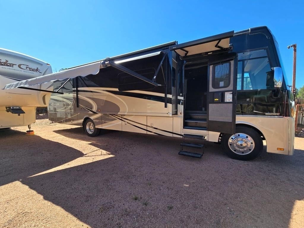 2016 Winnebago Adventurer Motorized Class A