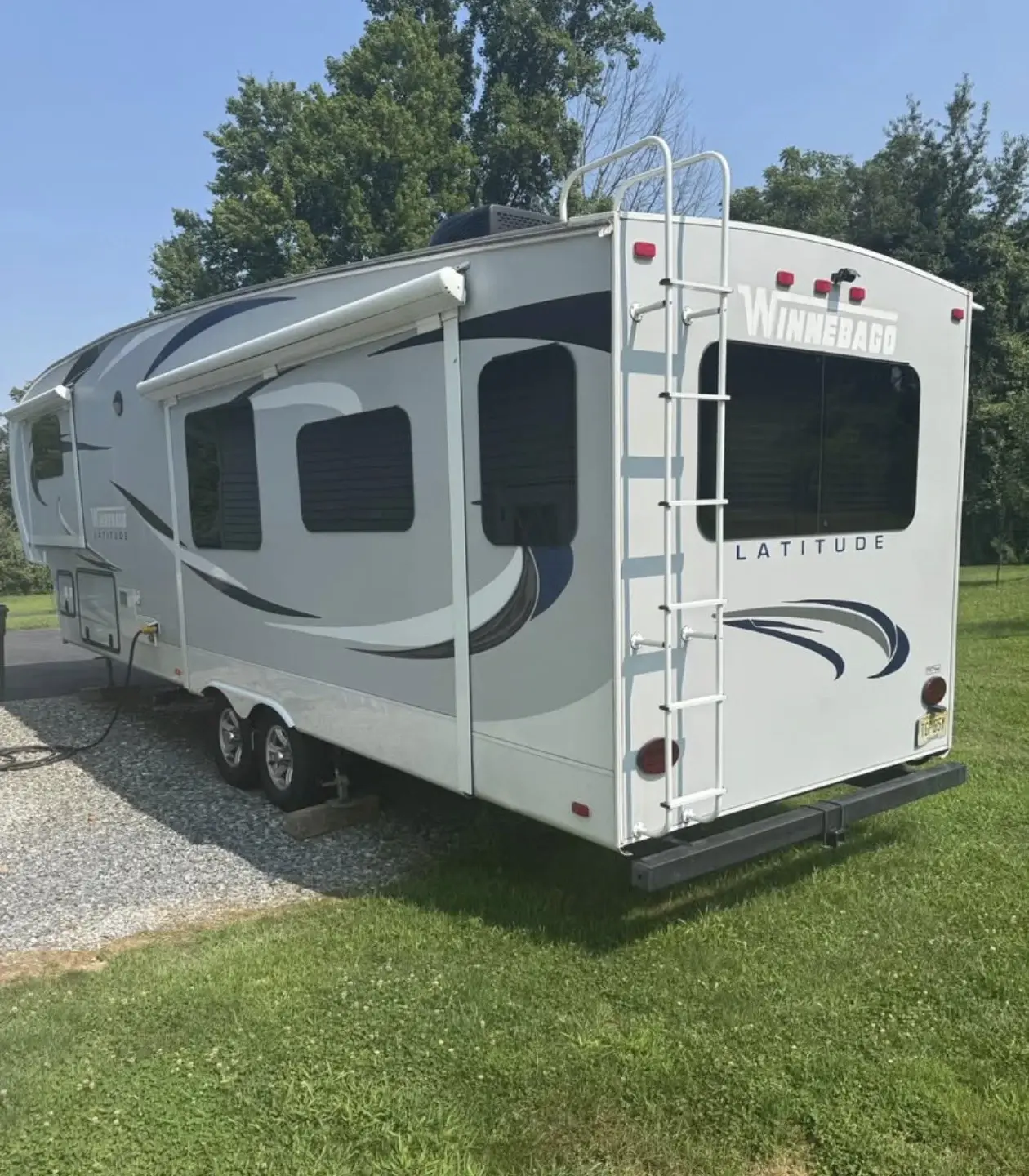 2016 Winnebago Latitude 37