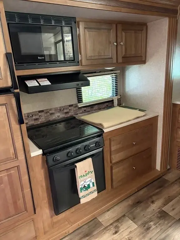 2017 Forest River Flagstaff Super-Lite Travel Trailer