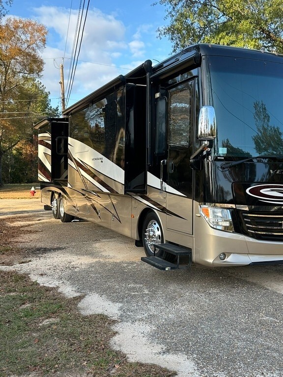 2017 Newmar Ventana Motorized Class A