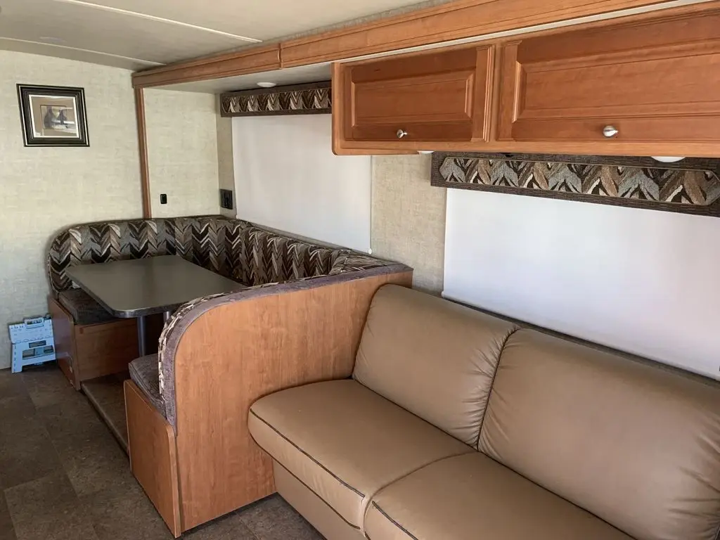 2017 Winnebago Sunstar