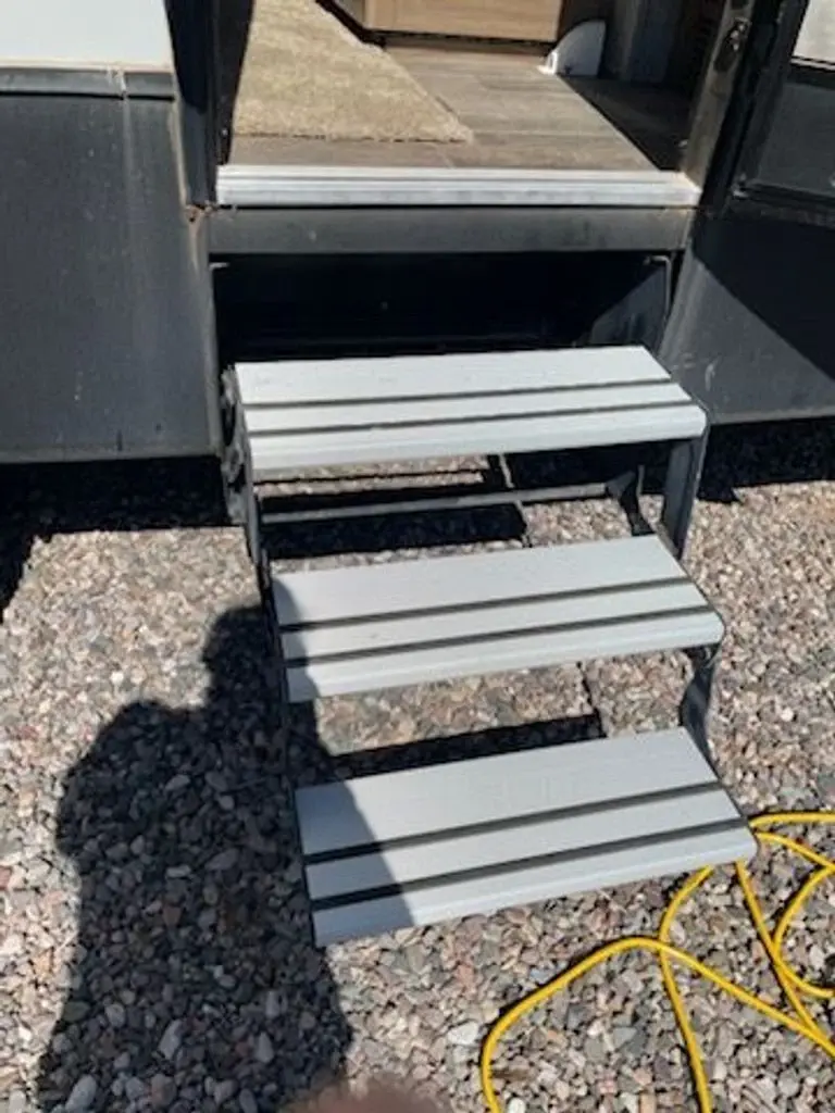 2018 Dutchmen Endurance Toy Hauler