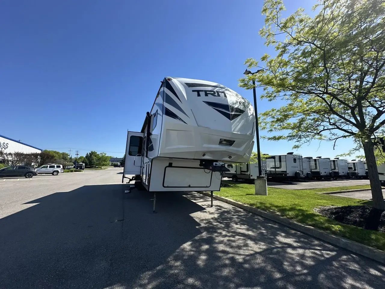 2018 Dutchmen Voltage Triton