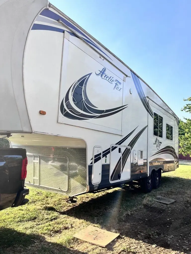 2018 Northwood Arctic Fox Silver Fox Travel Trailer