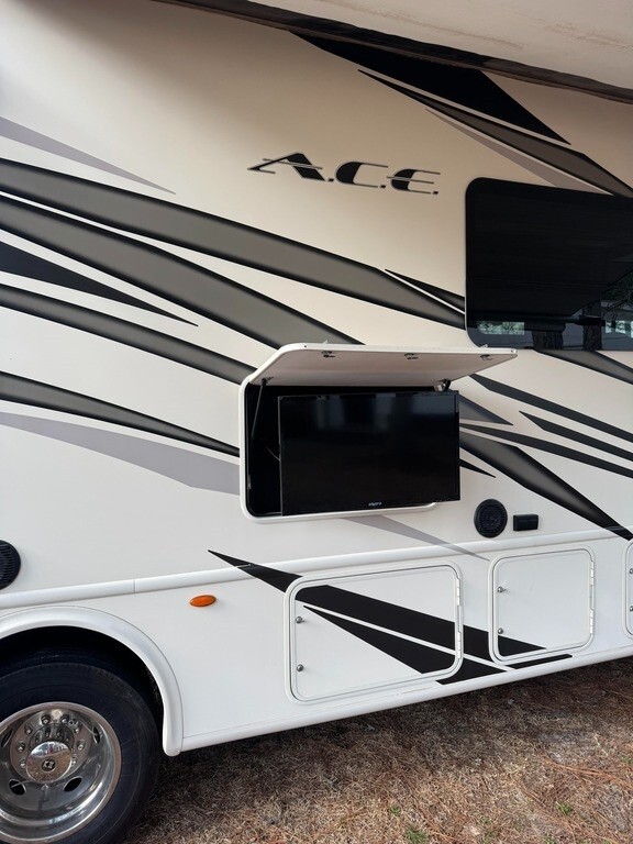 2018 Thor Motor Coach A.C.E. Motorized Class A