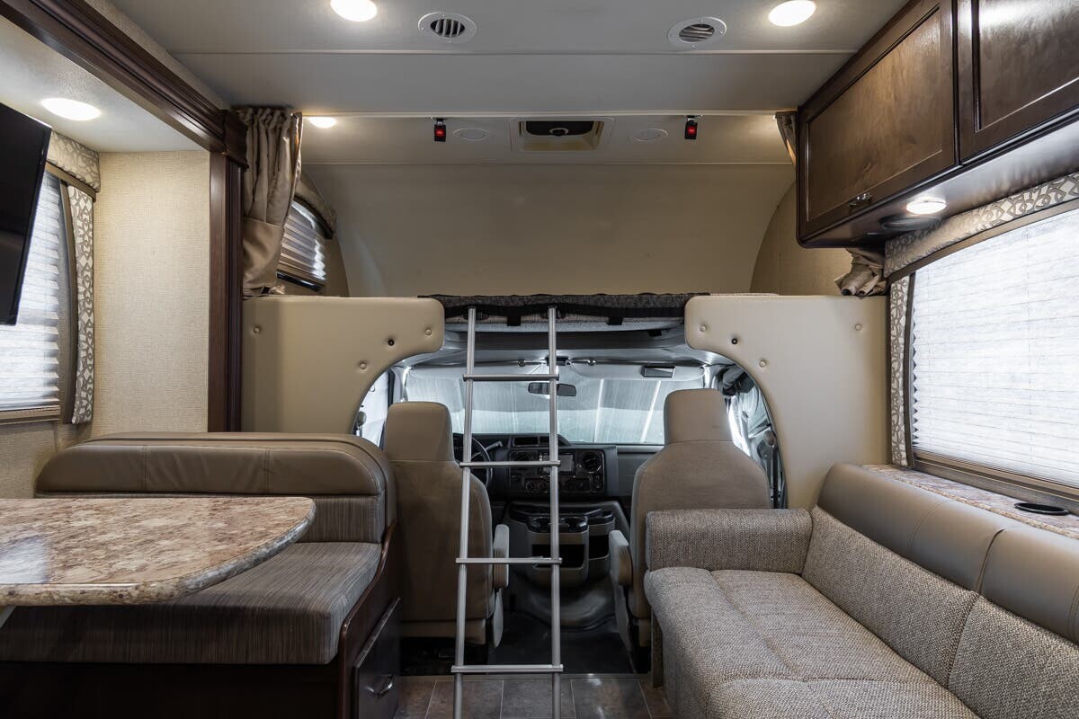 2018 Thor Motor Coach Chateau