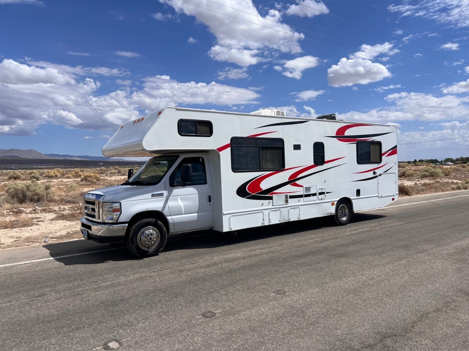 2019 Four Winds Motor Coach