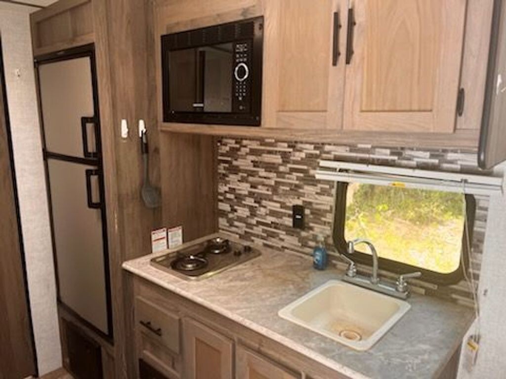 2019 Gulf Stream Friendship Travel Trailer