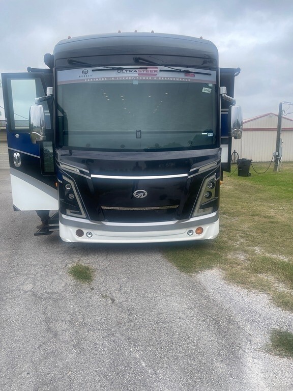 2019 Monaco Signature Motorized Class A