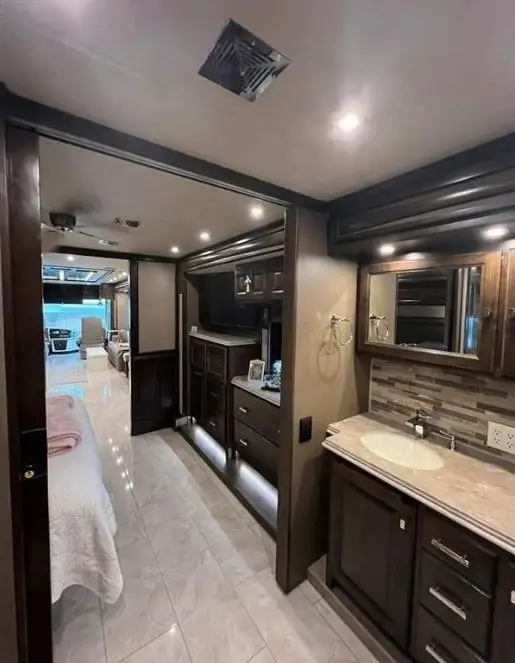 2019 Tiffin Motorhomes Phaeton Motorized Class A